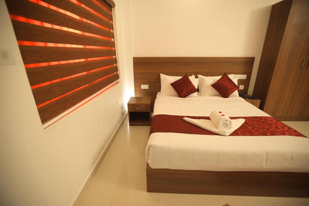 The Patio Thekkady Hotel Luaran gambar